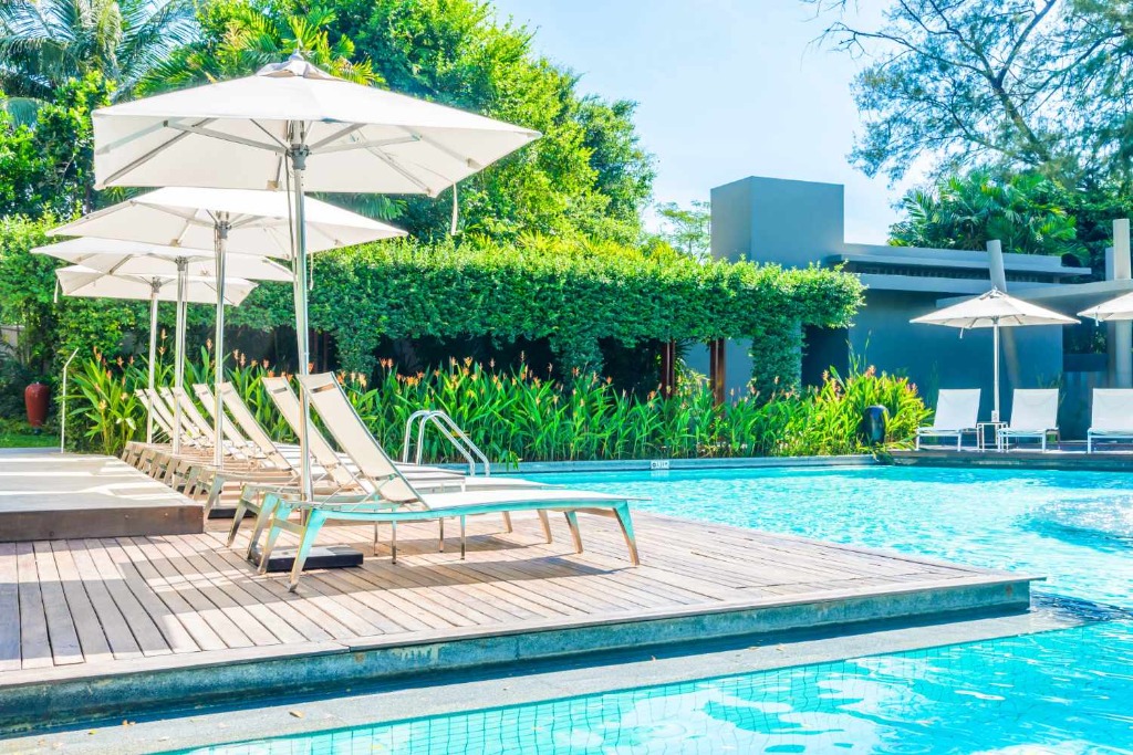 Mantenimiento de filtros y tuberías de piscina